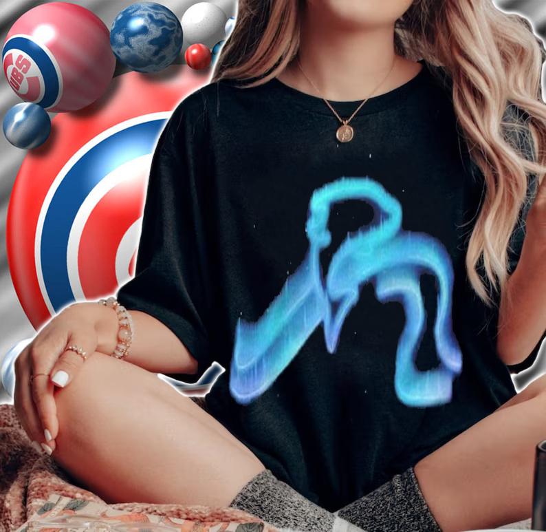 Foolish aurora shark lights T-shirt t-shirt woman shirt