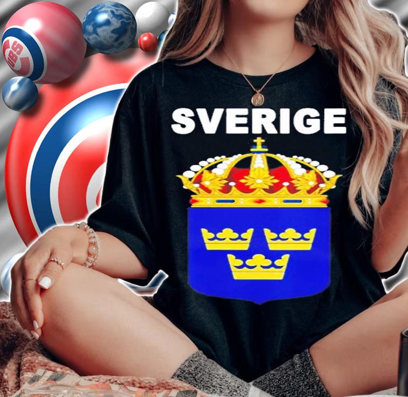 Sverige Emblem Swedish Language Design T-Shirt woman shirt