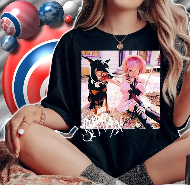 Yandere Black Jazmin Bean T-shirt woman shirt